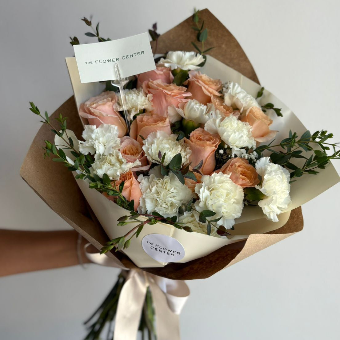 Ramo de Rosas y Claveles