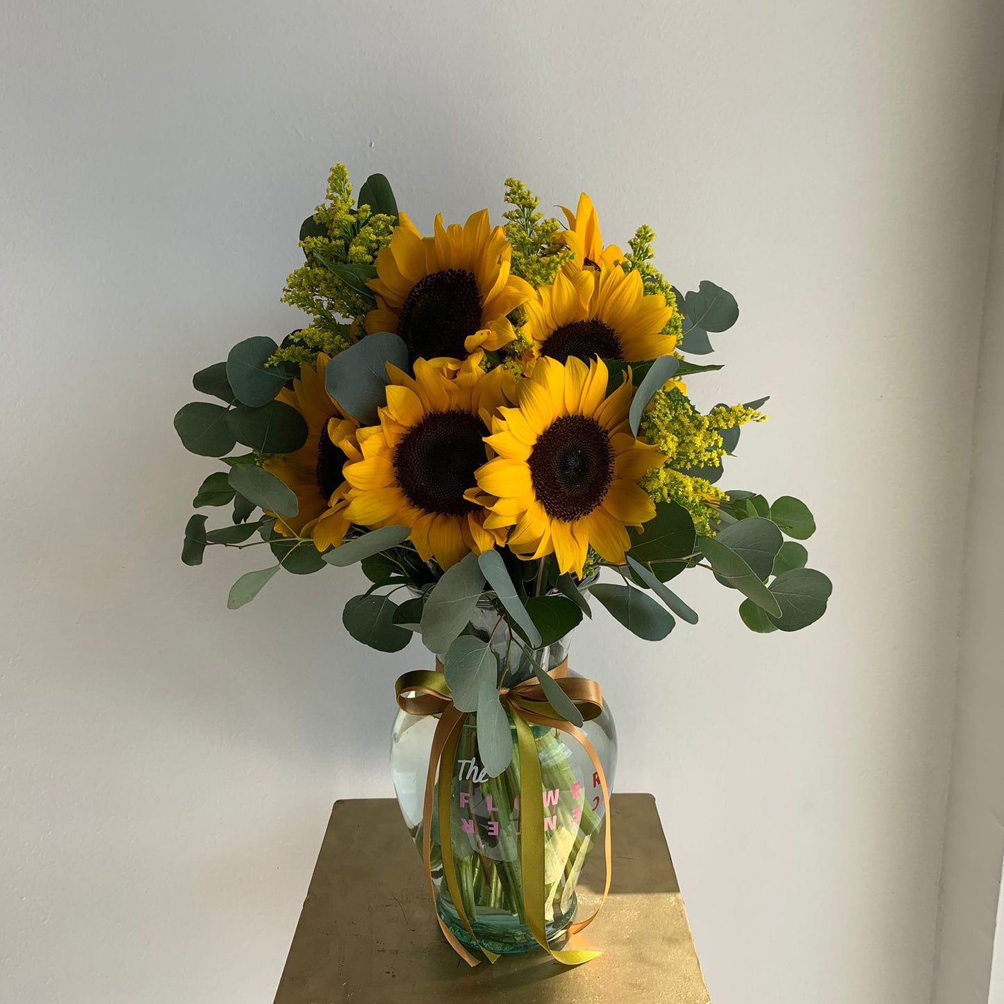 Florero de girasoles